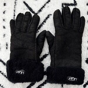 UGG women’s  small Dark Gloves with Fur Trim